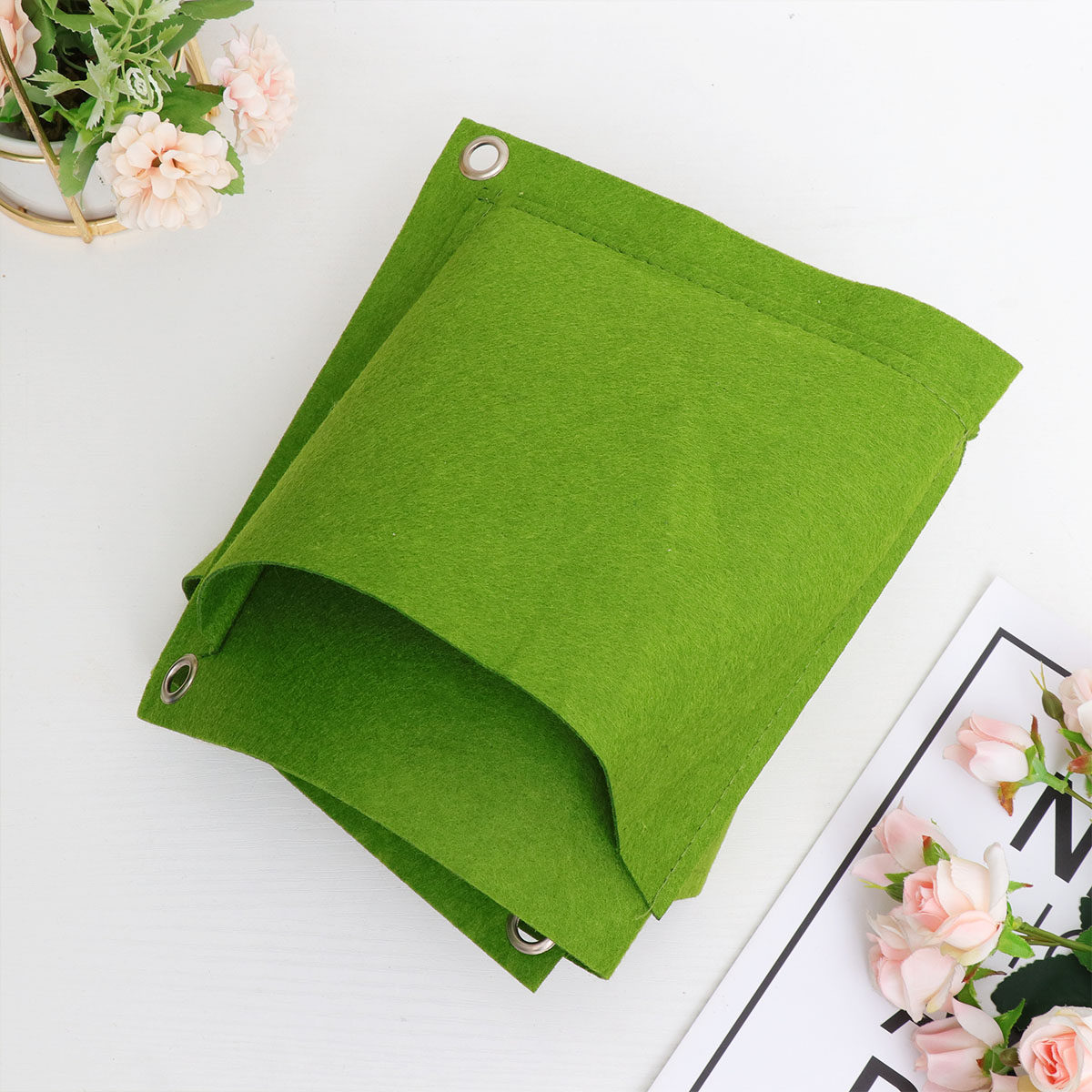 กระถางต้นไม้แบบแขวนติดผนังแนวต - Vertical Planter บทวิจารณ์และราคา